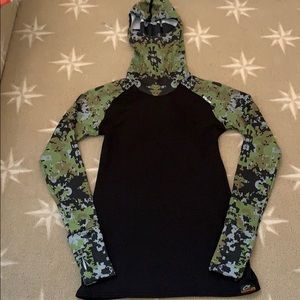Black and camo hooded sweatshirt WSI xs